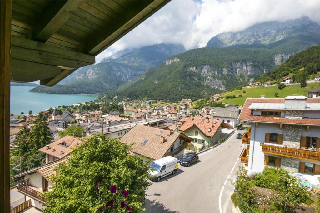 Hotel Aurora Molveno Exterior foto