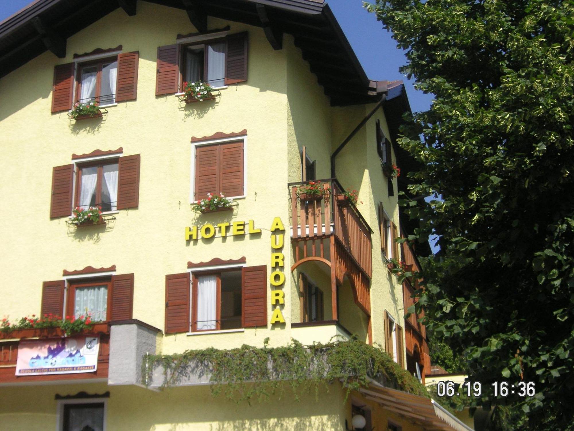 Hotel Aurora Molveno Exterior foto