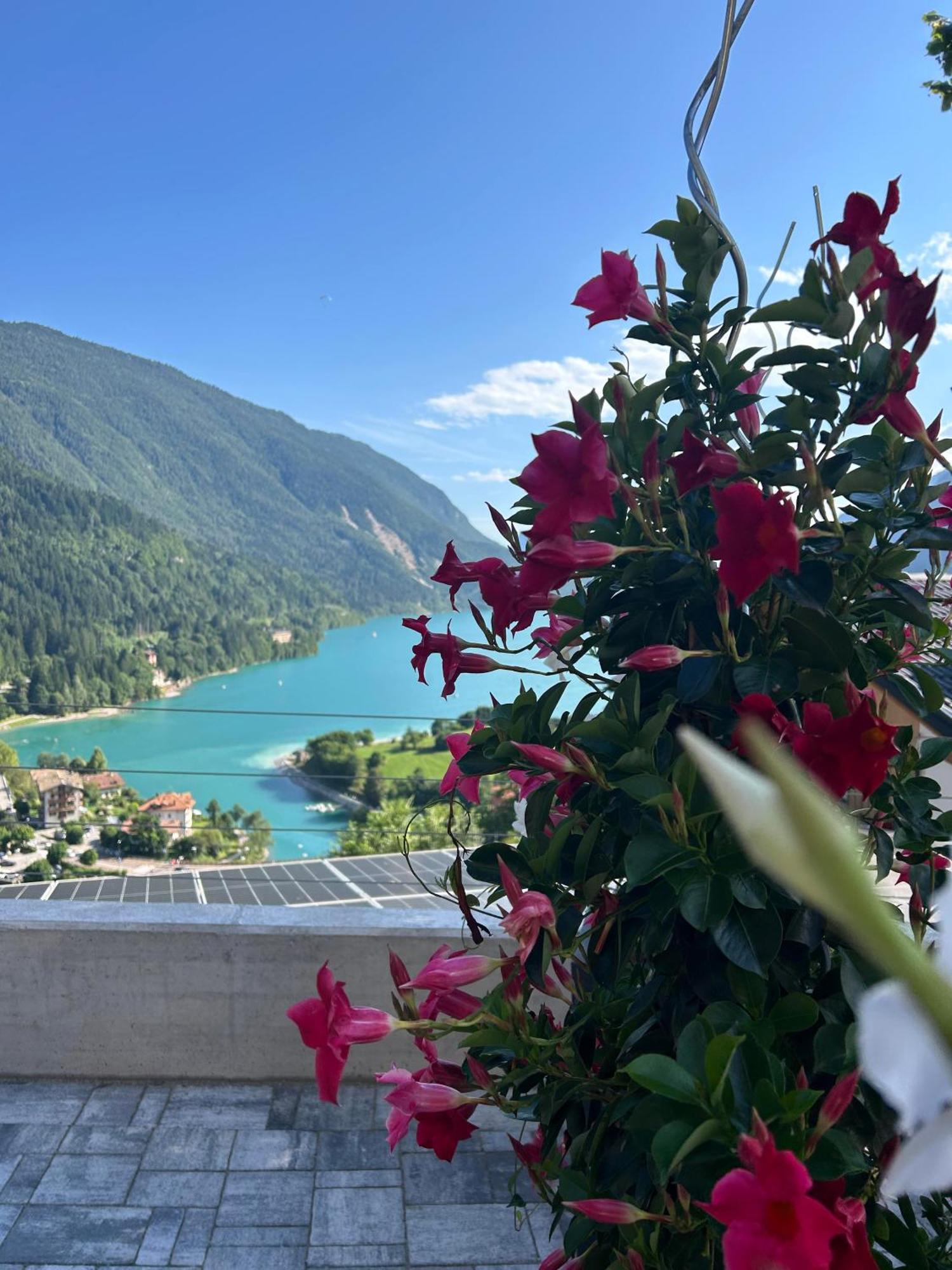 Hotel Aurora Molveno Exterior foto